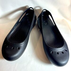 CROCS Sz 10 Kadee Slip On Slides Ballet Flats with Cut Outs Rounded Toe in Black
